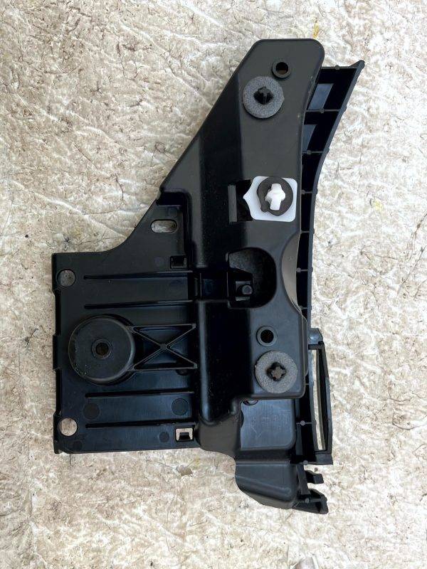 Ford Focus Mk4 Rear Bumper Left Mount Bracket 2018-2022 JX7B-17D981-A1 Genuine 4 Ford Focus Mk4 Rear Bumper Left Mount Bracket 2018 2022 JX7B 17D981 A1 Genuine 178560614218 5
