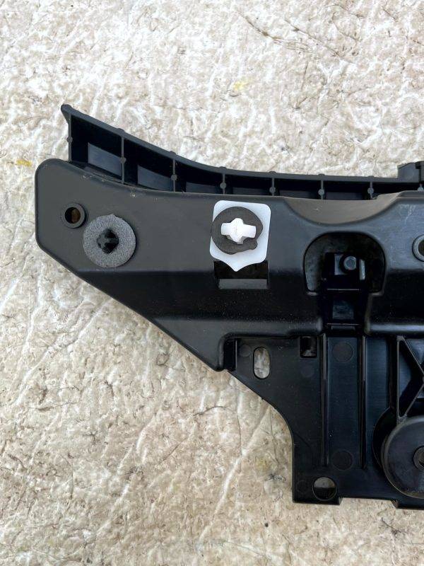 Ford Focus Mk4 Rear Bumper Left Mount Bracket 2018-2022 JX7B-17D981-A1 Genuine 5 Ford Focus Mk4 Rear Bumper Left Mount Bracket 2018 2022 JX7B 17D981 A1 Genuine 178560614218 6