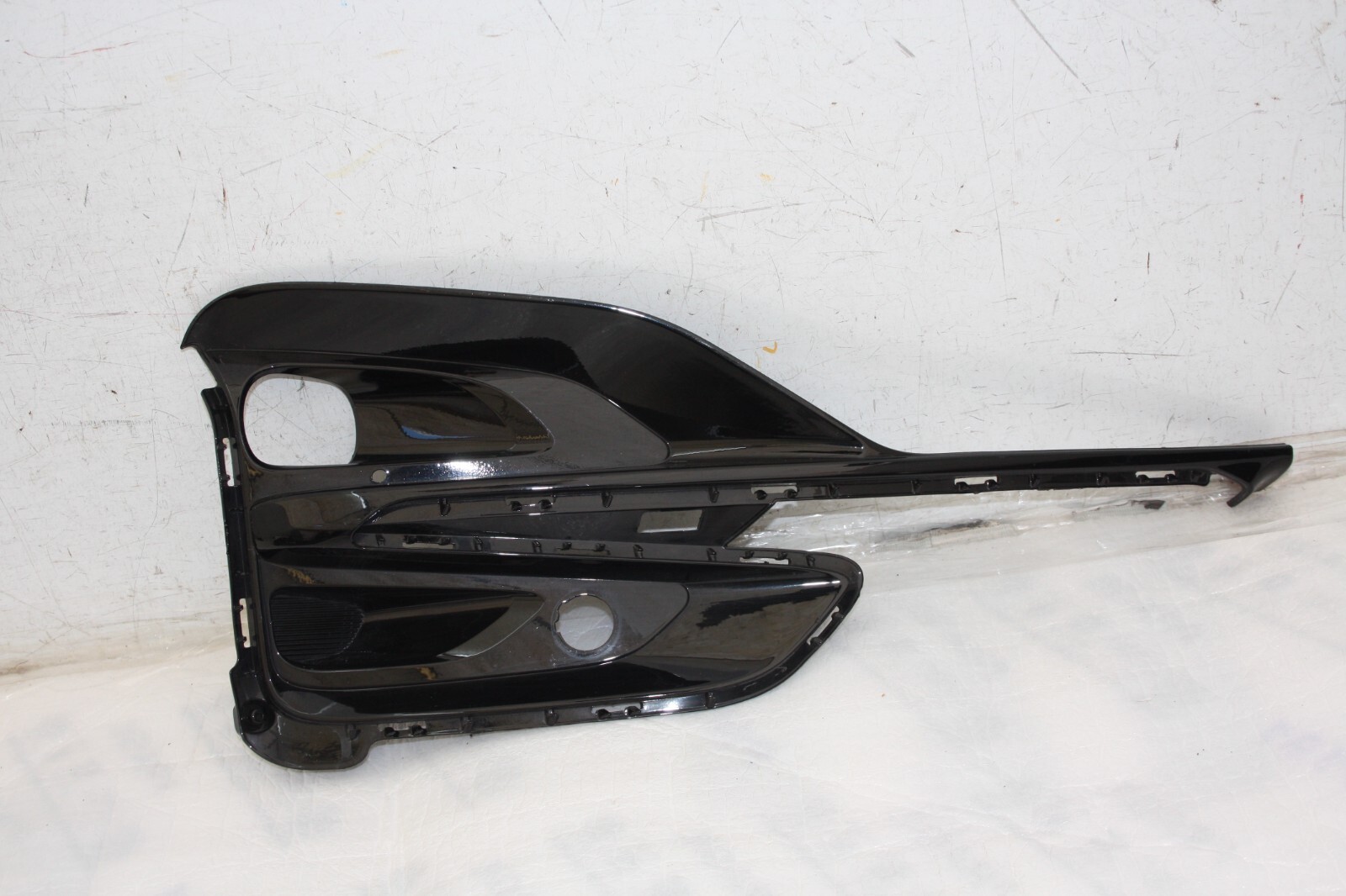 Ford Kuga Front Bumper Right Grill 2020 TO 2023 LV4B-17K946-S Genuine