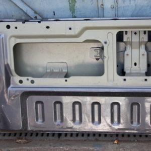 Ford Ranger Wildtrak Rear Tailgate 2025 Onwards *DAMAGED* - Image 13