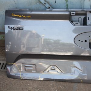 Ford Ranger Wildtrak Rear Tailgate 2025 Onwards *DAMAGED* - Image 4