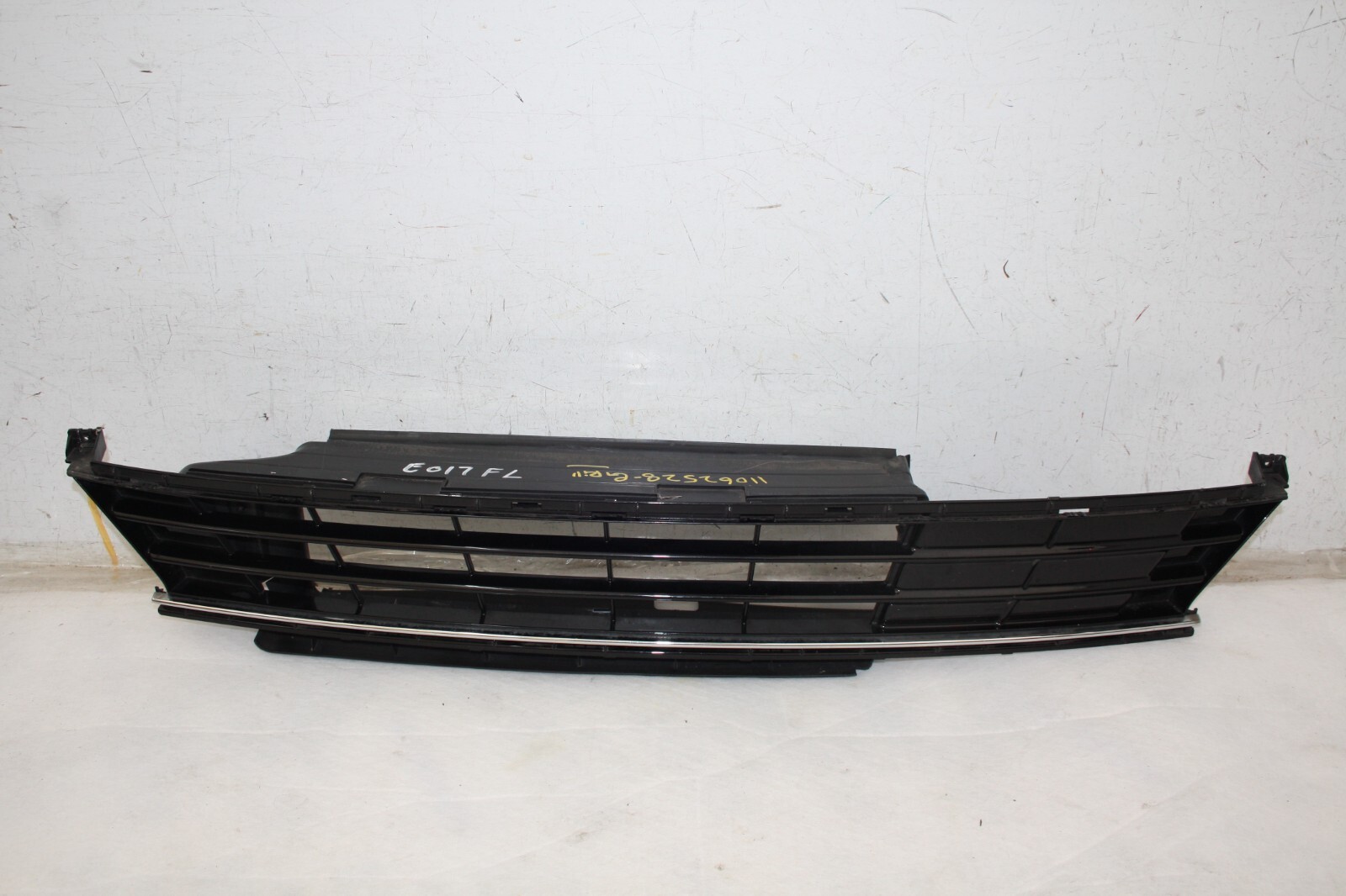 Ford S Max Front Bumper Grill 2015 TO 2019 GM2B-17A754-V Genuine *DAMAGED*