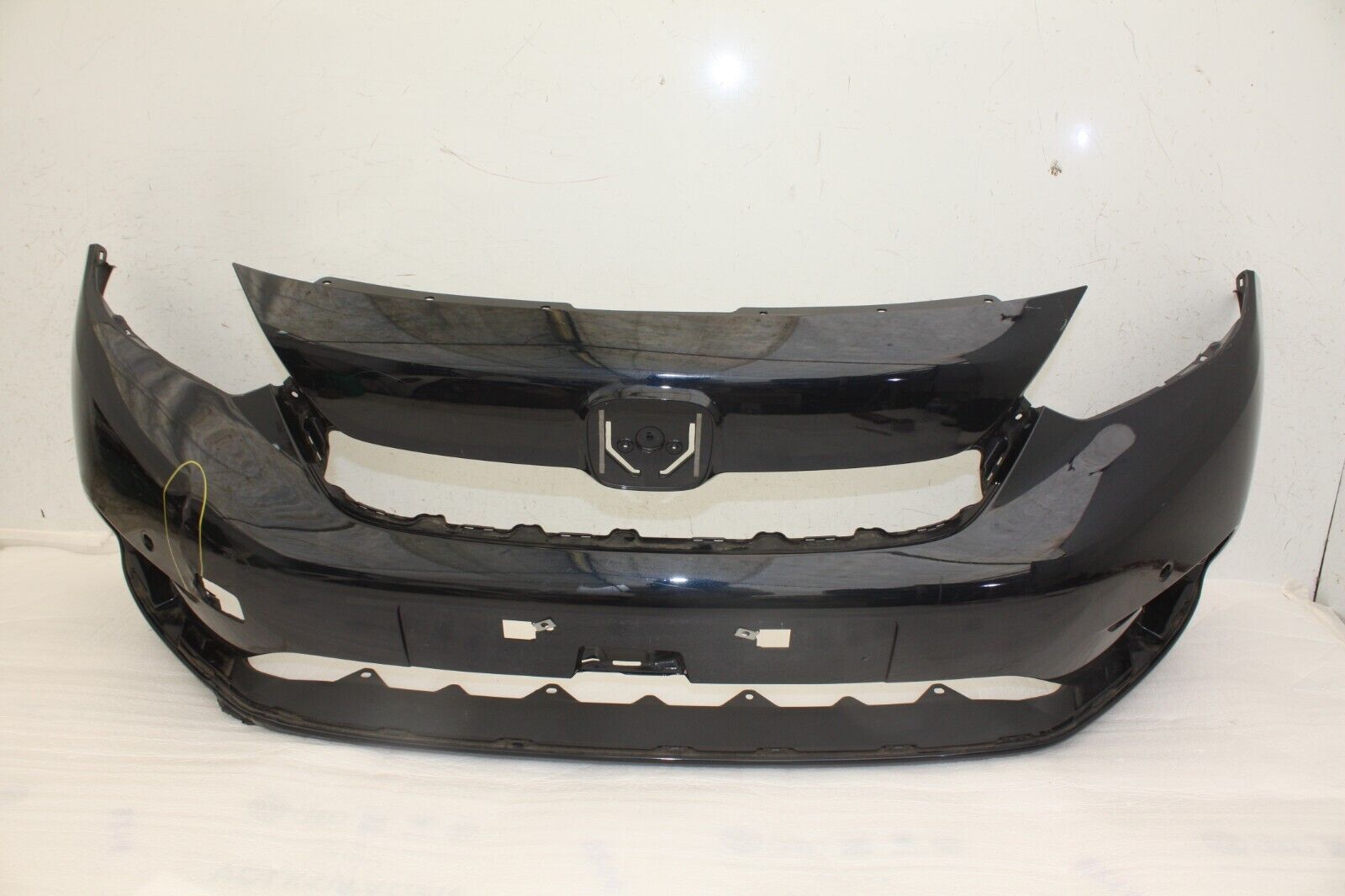 Honda Jazz Front Bumper 2020 ON 71101-TZB-ZZ00 Genuine *DAMAGED*