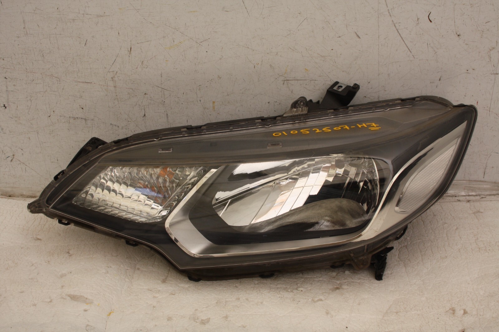 Honda Jazz Front Left Side Headlight 2015 TO 2018 Genuine *DAMAGED*