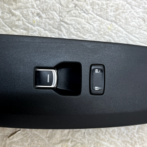 Honda ZR-V Front Left Door Window Control Switch 2023 ON M64609 Genuine - Image 4