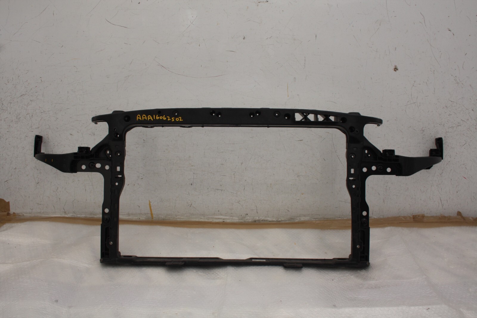 Hyundai Ioniq Front Slam Panel 2016 TO 2023 64101-G2000 Genuine *DAMAGED*