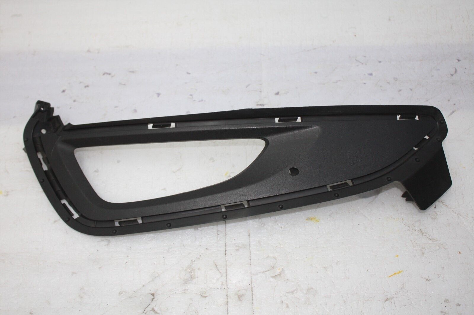 Hyundai Tucson Front Bumper Left Grill 86525-D7100 Genuine