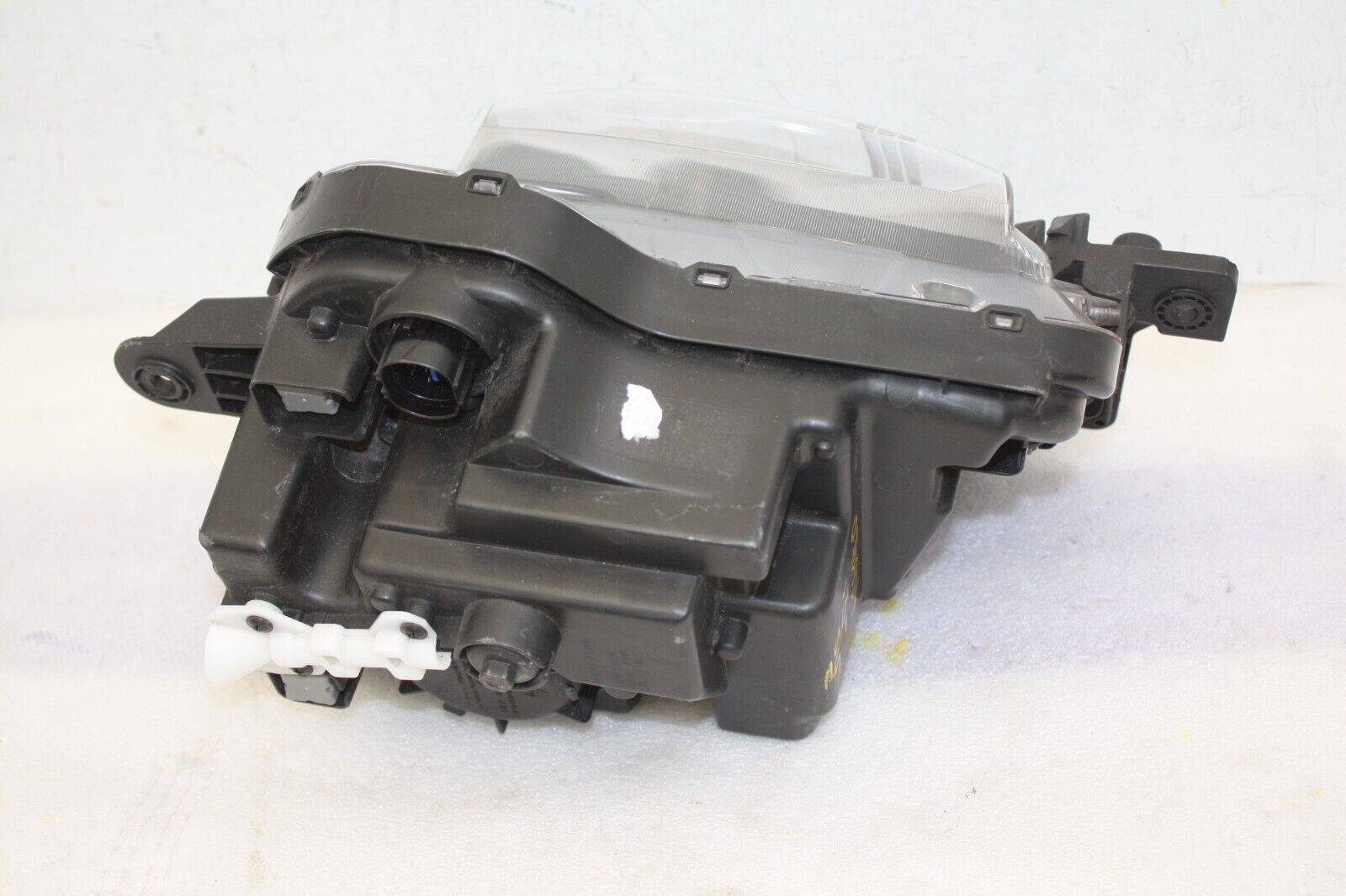 Hyundai-Tucson-Right-Side-Headlight-2021-92102N7120-Genuine-DAMAGED-176565503678-15