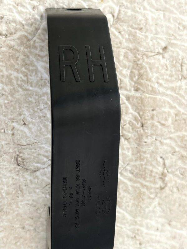Hyundai i20 Rear Right Bumper Mount Bracket 2014 TO 2018 86681-C8000 Genuine 2 Hyundai i20 Rear Right Bumper Mount Bracket 2014 TO 2018 86681 C8000 Genuine 178545055688 3