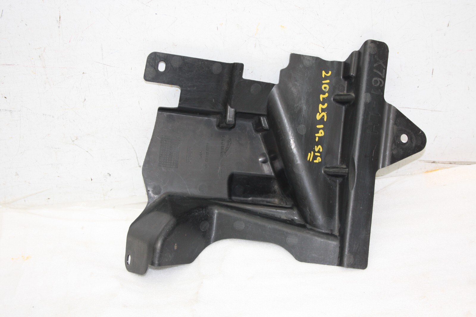 Jaguar F Pace X761 Front Suspension Subframe Left Cover 15-17 HK83-16A263-AB