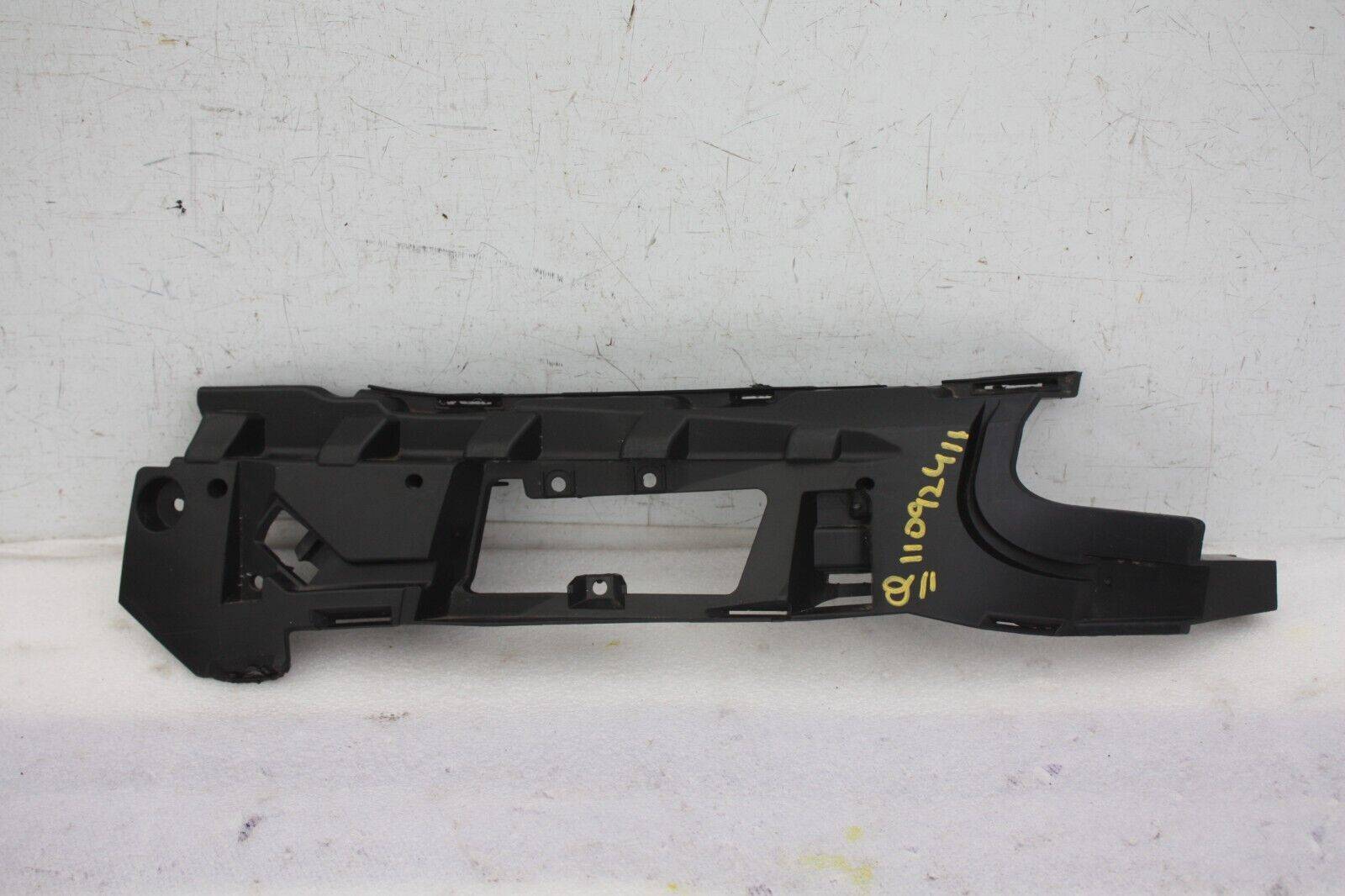 Jaguar-XE-X760-Front-Bumper-Left-Bracket-2019-2020-LX73-17C863-PIA01-BB-Genuine-176578251748