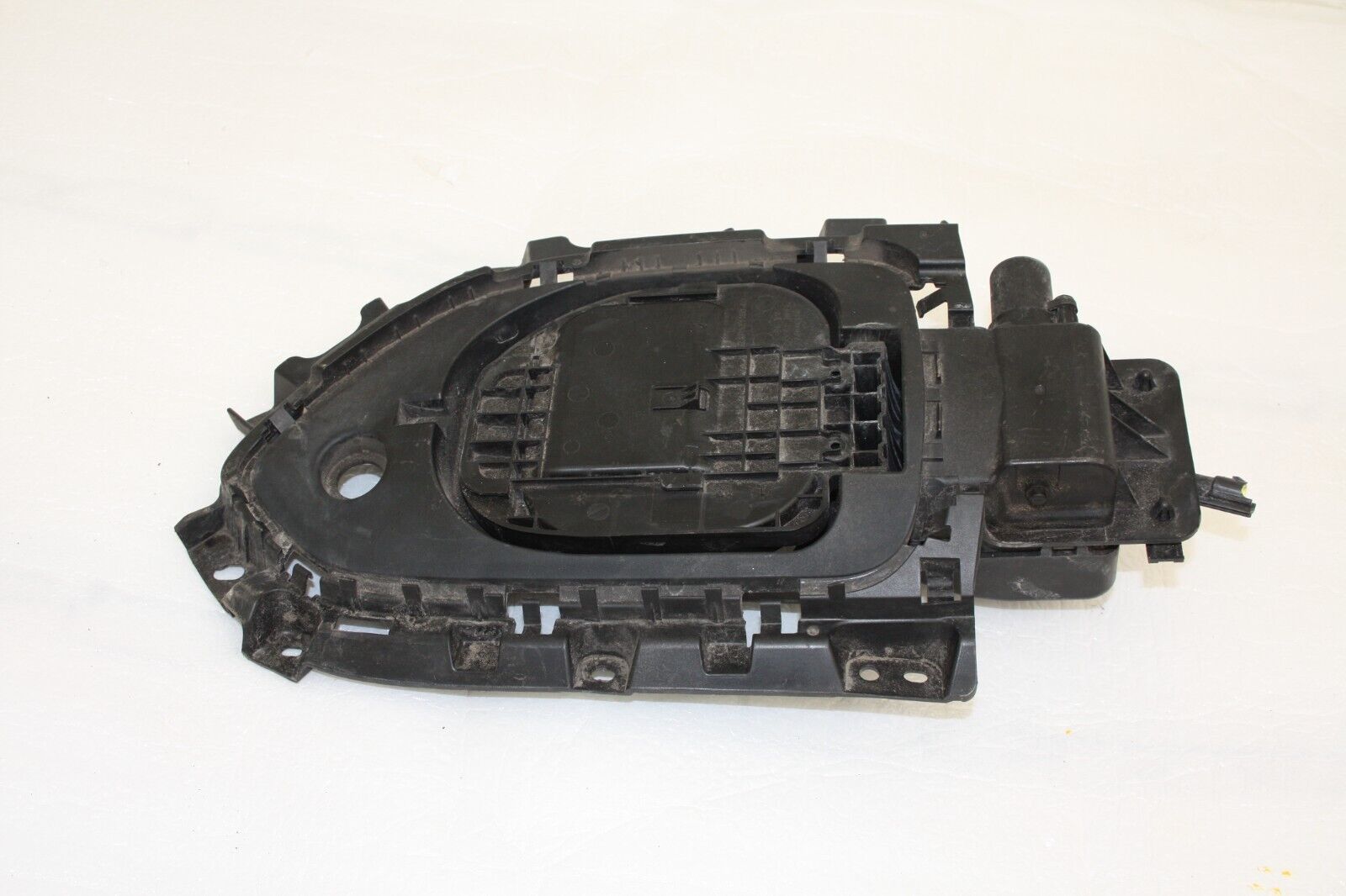 Kia Niro Charge Port Filler Flap 86340-Q4000 Genuine