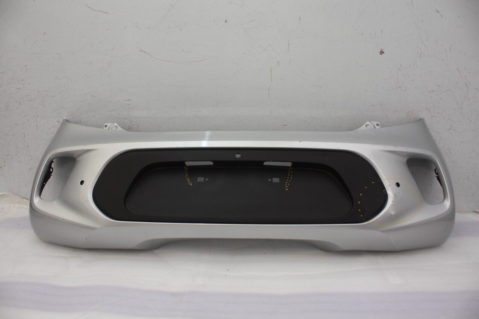 Kia Picanto Rear Bumper 2017 TO 2023 86611-G6000 Genuine *DAMAGED*