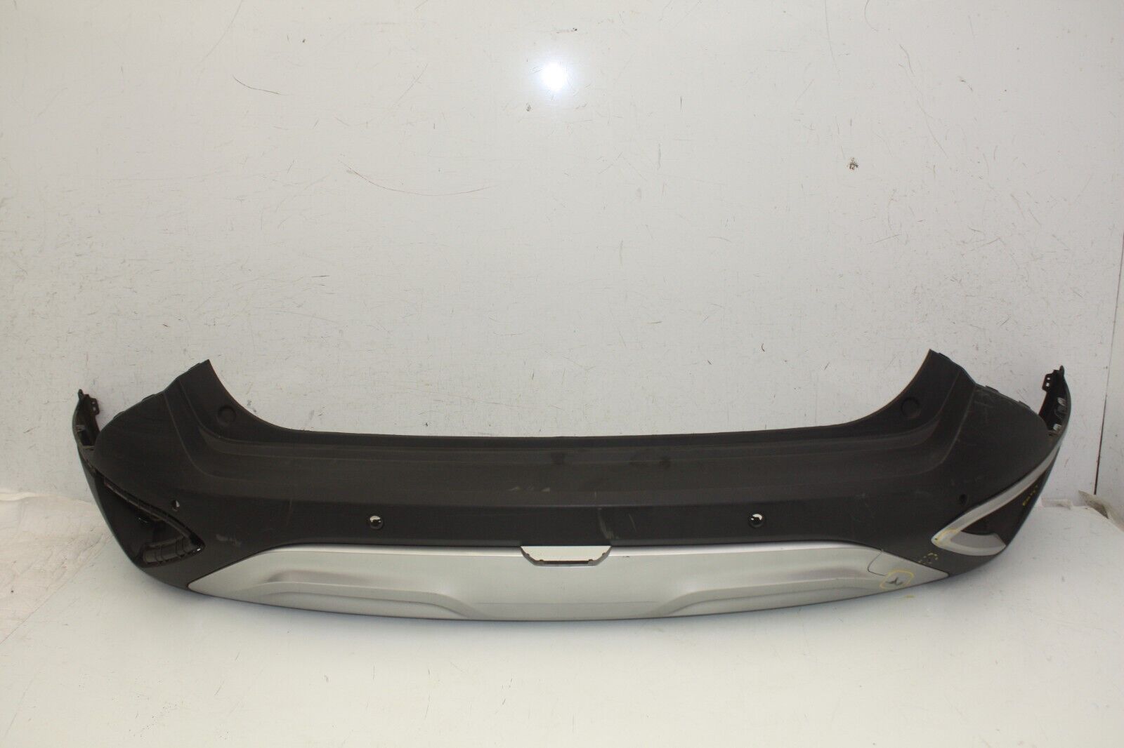 Kia Sportage Rear Bumper 2022 ON 86612-R2000 Genuine *DAMAGED*