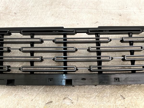 LR Range Rover Vogue L460 Grill Front Radiator 2022 ON M8E2 8200 A Genuine 178504916558 3
