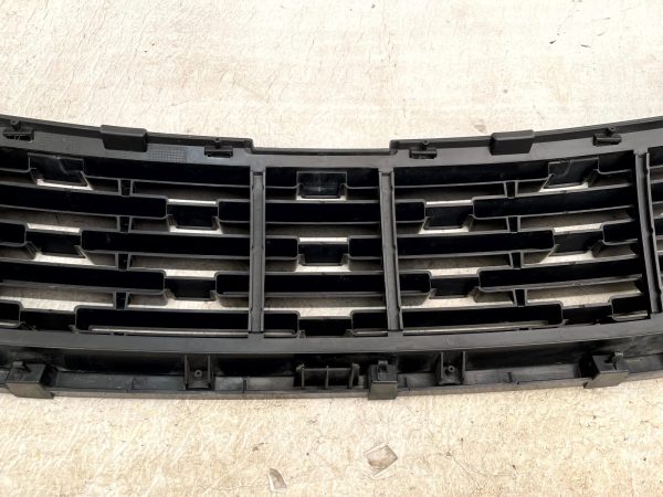 LR Range Rover Vogue L460 Grill Front Radiator 2022 ON M8E2 8200 A Genuine 178504916558 7
