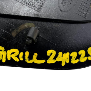 Land Rover Defender Front Left Wing Vent Grille 2020 ON L8B2-280B11-ED Genuine - Image 15