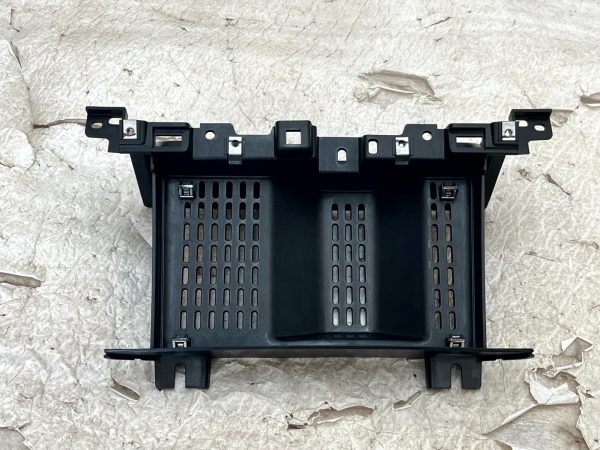 Land Rover Defender L663 Dash Screen Mounting Bracket 20 ON L8B2047A04AC Genuine 178504938918 4