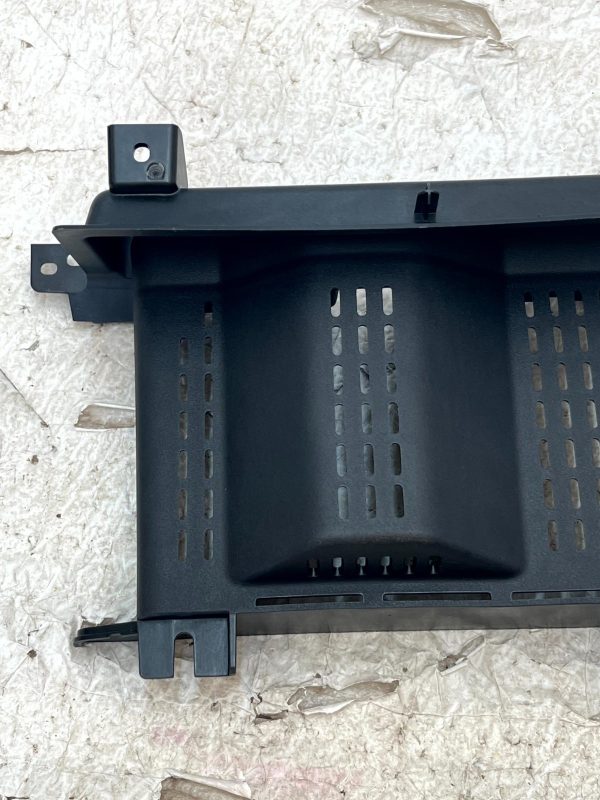Land Rover Defender L663 Dash Screen Mounting Bracket 20 ON L8B2047A04AC Genuine 178504938918 8