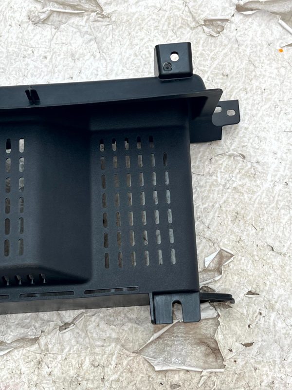 Land Rover Defender L663 Dash Screen Mounting Bracket 20 ON L8B2047A04AC Genuine 178504938918 9