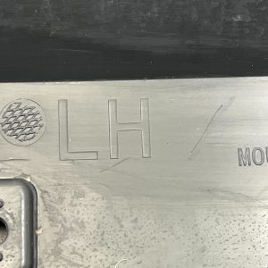 Land Rover Defender L663 Front Left Door Moulding 2020 ON L8B2-21065-D Genuine - Image 11