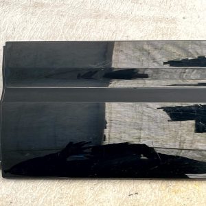 Land Rover Defender L663 Front Left Door Moulding 2020 ON L8B2-21065-D Genuine - Image 3