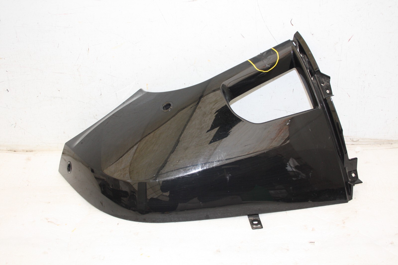 Land Rover Defender L663 Front Right Corner 2020 ON L8B2-17D749-CA *DAMAGED*