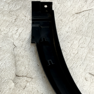 Land Rover Discovery 5 Rear left Wheel Arch Trim 2017 ON HY32-290E23-AC Genuine - Image 10
