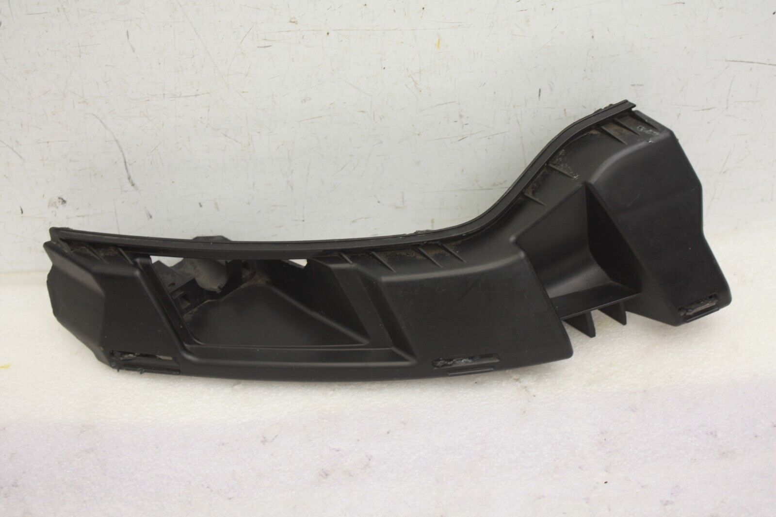 Land Rover Discovery Sport Front Bumper Right Bracket 2015 – 2019 FK72-17E762-BA