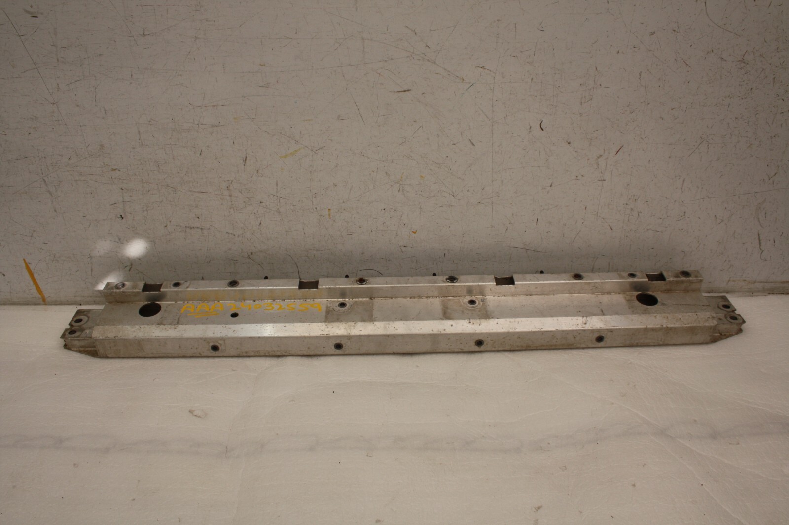 Land Rover Discovery Sport L550 Front Bumper Reinforcement Bar 2019 ON Genuine