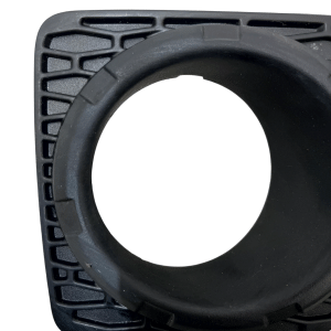 Land Rover Freelander 2 L359 Front Bumper Right Fog Light Grill 10-13 BH5215B202 - Image 2