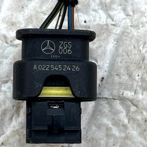 Mercedes C-Class W205 PDC Parking Sensor Loom Plug Connector A0225452426 Genuine - Image 9