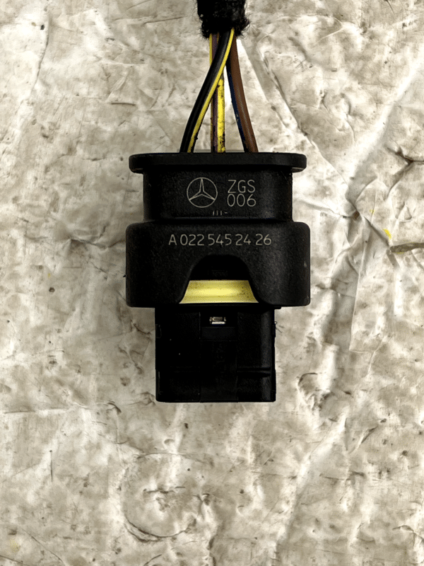 Mercedes C Class W205 PDC Sensor Wiring Loom Plug Connector A0225452426 Genuine 178510567798 2