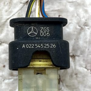 Mercedes C E Class W205 W213 PDC Sensor Loom Plug Connector A0225452526 Genuine - Image 8