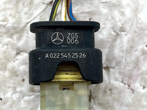 Mercedes C E Class W205 W213 PDC Sensor Loom Plug Connector A0225452526 Genuine 178524982768 8