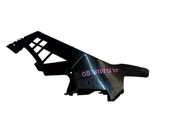Mercedes CLA C118 AMG Front Right Bumper Bracket 2024 ON A1188856003 Genuine 178470206908