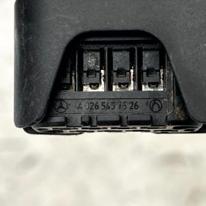 Mercedes EQC Wiring Harness Plug Connector A0265457526 Genuine - Image 8