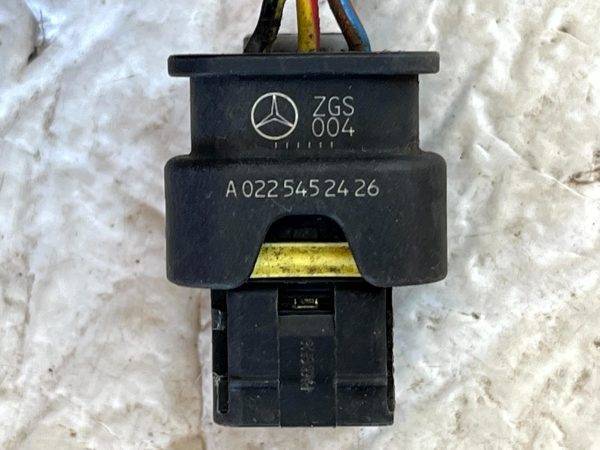 Mercedes GLE W166 PDC Parking Sensor Loom Plug Connector A0225452426 Genuine 178439605538 9
