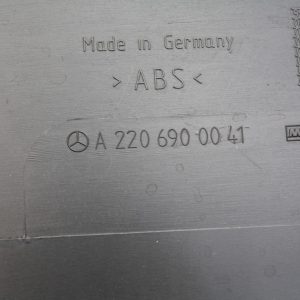 Mercedes S Class W220 Rear Tailgate Trim A2206900041 Genuine - Image 18