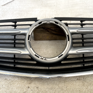 Mercedes V Class W447 Front Bumper Radiator Grille 2015-2020 A4478802001 Genuine - Image 5