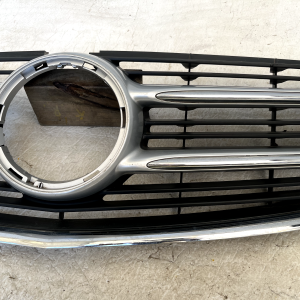 Mercedes V Class W447 Front Bumper Radiator Grille 2015-2020 A4478802001 Genuine - Image 6
