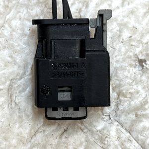 Mercedes eSprinter Wiring Loom Harness Plug Connector A0065402281 Genuine - Image 5