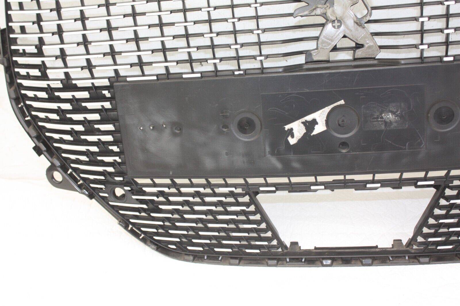 Peugeot-208-Front-Bumper-Grill-2020-TO-2023-9831838880-Genuine-DAMAGED-176587061228-4