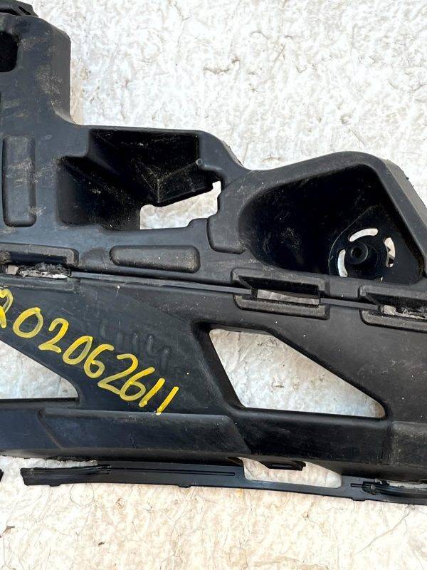 Peugeot 208 Front Bumper Right Mount Bracket 2019 Onwards 9829055580 Genuine 2 Peugeot 208 Front Bumper Right Mount Bracket 2019 Onwards 9829055580 Genuine 178541993278 3