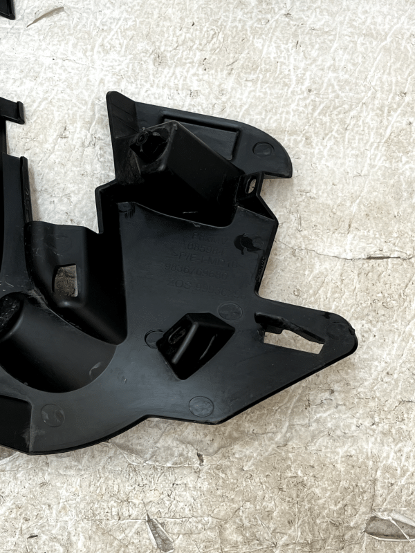 Peugeot 5008 Front Bumper Left Mounting Bracket 2021 TO 2024 9836769680 Genuine 178510567668 12