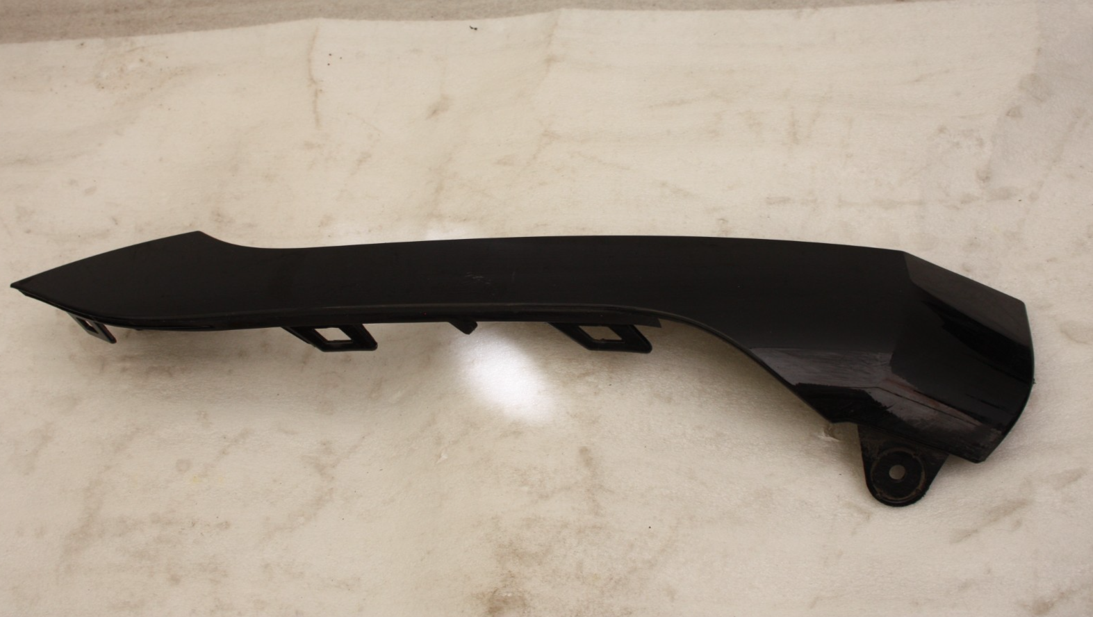 Range Rover Evoque Front Bumper Left Trim 2019 ON K8D2-17E785-AB Genuine