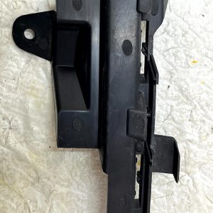 Range Rover Evoque L551 Front Bumper Right Mounting Bracket 19 ON K8D2-15266-BB - Image 5