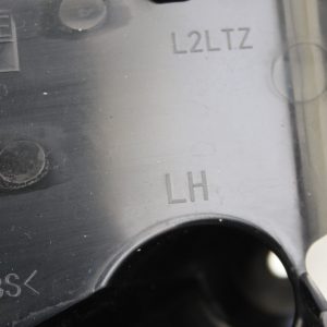 Range Rover Evoque L551 Rear Bumper Left Bracket 2019 on M8D2-17B931-A Genuine - Image 8