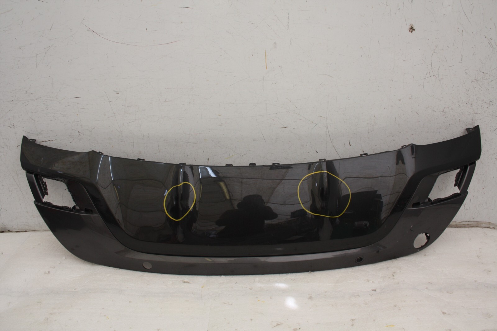 Range Rover Evoque L551 Rear Bumper Lower Section 2019 On K8D217F784CB *DAMAGED*