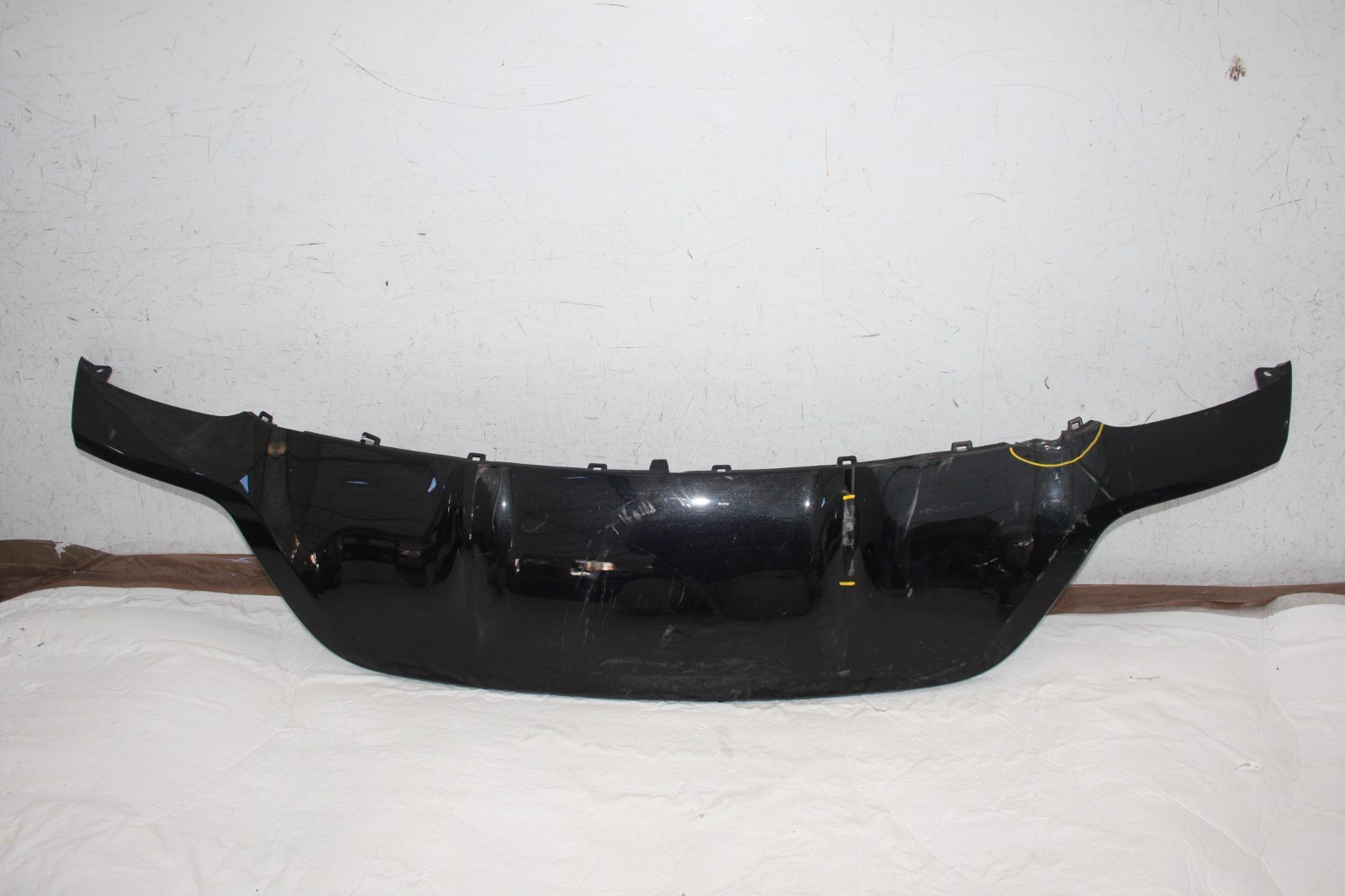 Range Rover Evoque Rear Bumper Lower Section 2019 ON K8D2-17F954-C *DAMAGED*
